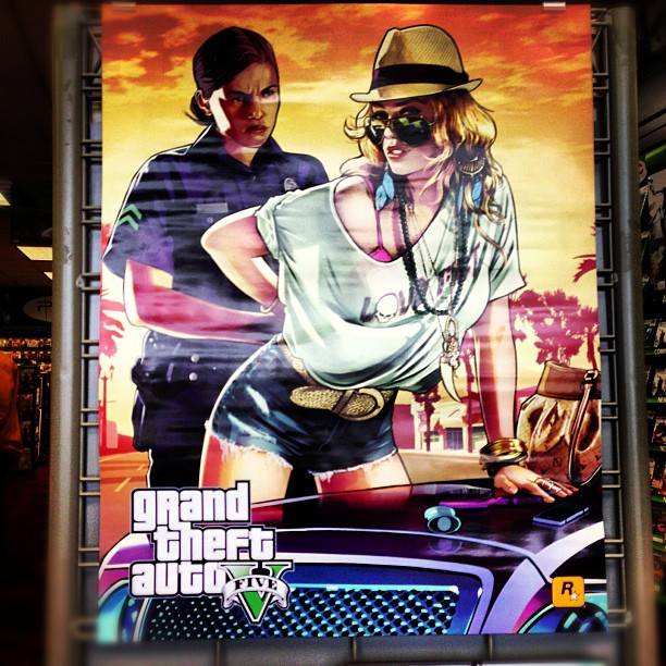 http://www.gtavision.com/images/newspics/gtafive_leak-bildbetrachter-artwork-trailer-6_1-november-2012.jpg